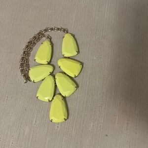 HTF! Kendra Scott Harlow necklace in Neon Yellow